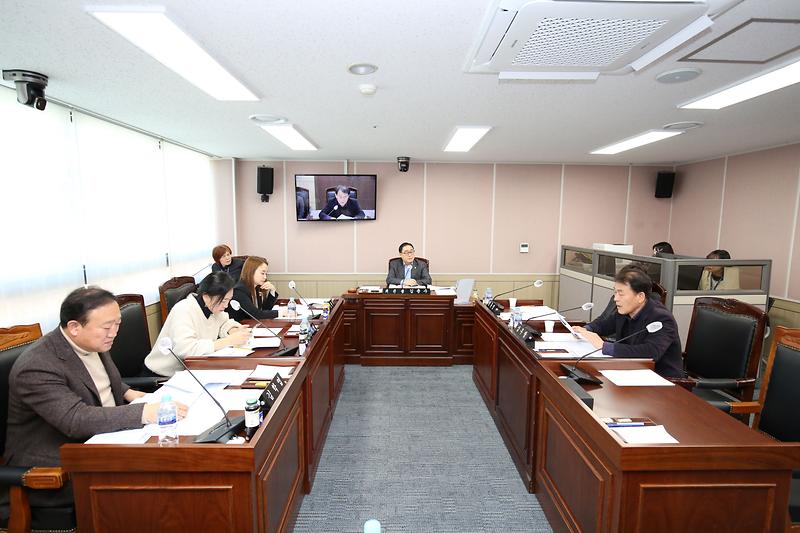 2023.11.30._제264회_제1차_환경경제위원회_(17).jpg 이미지