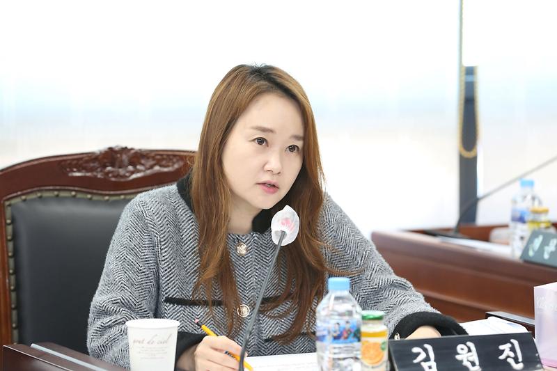 2024.01.29._제265회_제5차_환경경제위원회_(41).jpg 이미지