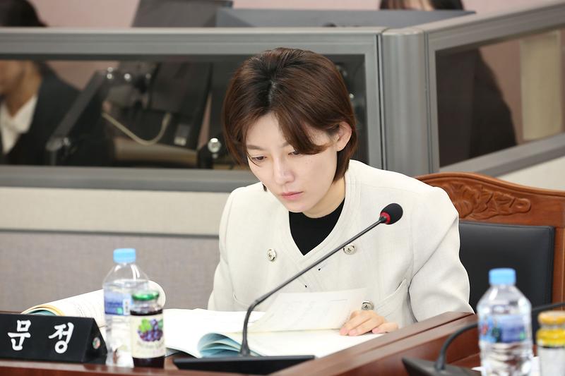 2024.04.22._제266회_제5차_환경경제위원회_(30).jpg 이미지