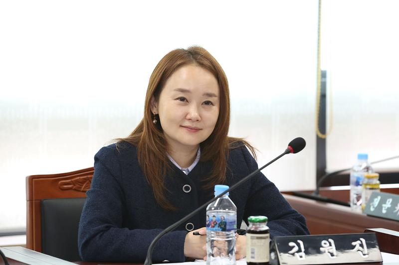 2024.04.24._제266회_제6차_환경경제위원회_(48).jpg 이미지