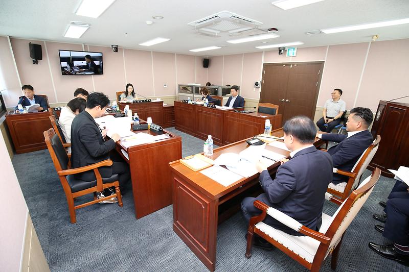 2024.09.04._제269회_제1차_환경경제안전위원회_(14).jpg 이미지