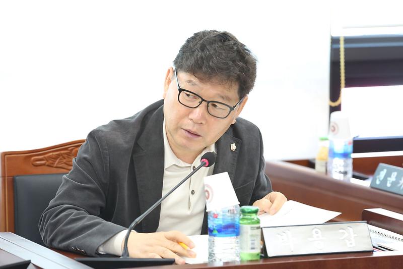 제270회 제1차 환경경제안전위원회(박용갑 위원) 사진