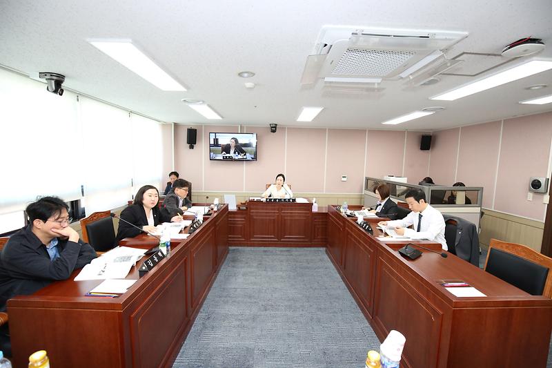 2024.10.11._제270회_제3차_환경경제안전위원회_(42).jpg 이미지