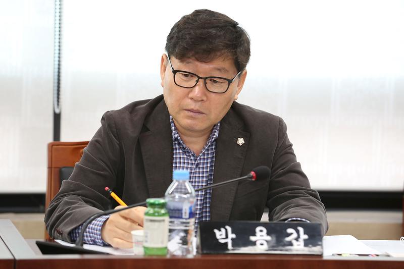 2024.12.02._제271회_제1차_환경경제안전위원회_(29).jpg 이미지