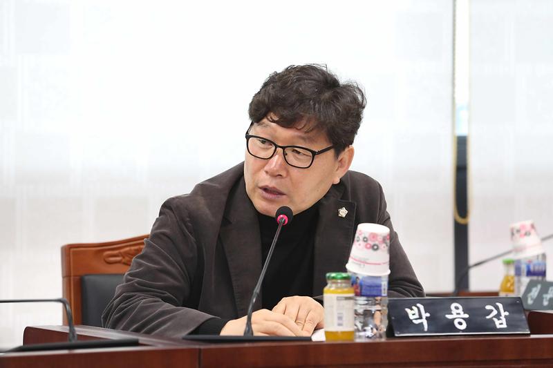 2025.02.12._제272회_제4차_환경경제안전위원회_(28).jpg 이미지