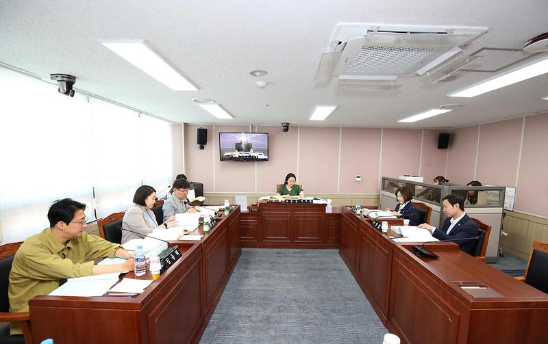 2025.06.11._제274회_제1차_환경경제안전위원회_(15).jpg 이미지