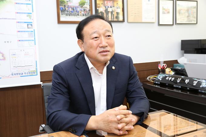 [경기신문 인터뷰] “검암동 복지회관 건립 해결은 내 사명” 사진