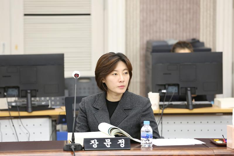 2023.11.21._2023년도_행정사무감사_개시선언,_1일차_(장문정).jpg 이미지