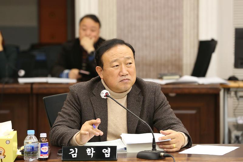 2023.11.21._2023년도_행정사무감사_개시선언_및_1일차_(김학엽).jpg 이미지