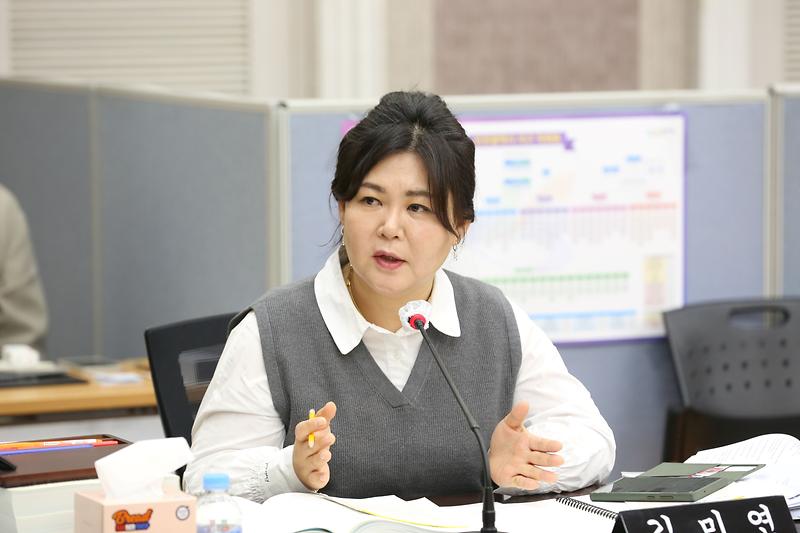 2023년도 행정사무감사 5일 차(김미연 위원) 사진