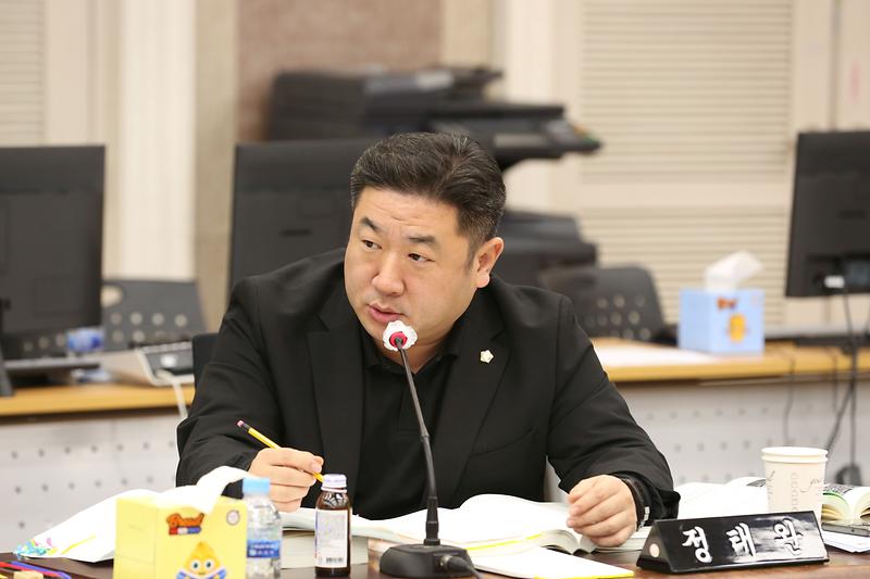 2023년도 행정사무감사 6일 차(정태완 위원) 사진