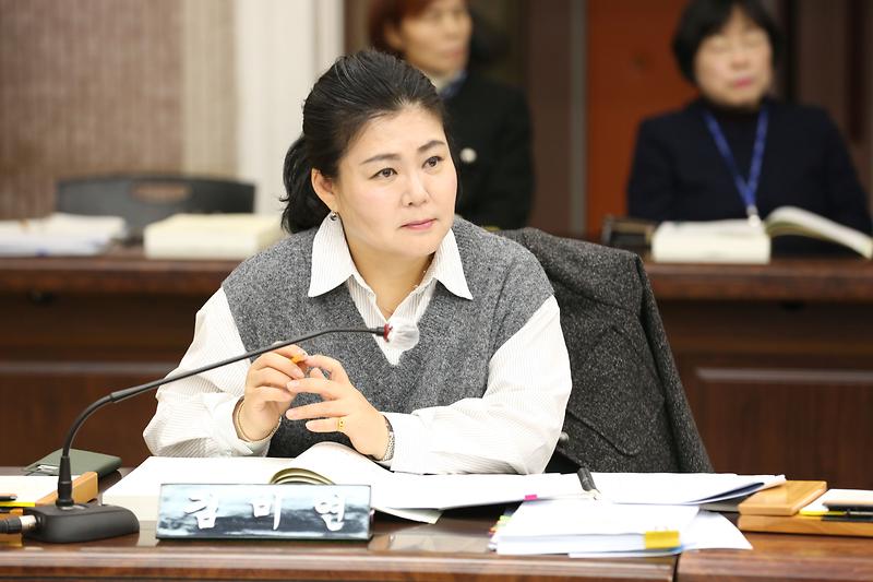 2024년도 행정사무감사 1일차(김미연 위원) 사진