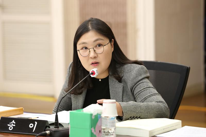 2024.11.22._2024년도_행정사무가사_특별위원회_2일차_(297).jpg 이미지