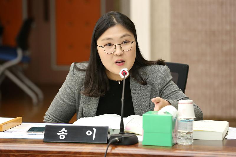 2024.11.22._2024년도_행정사무가사_특별위원회_2일차_(300).jpg 이미지