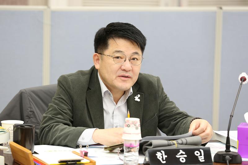 2024.11.25._2024년도_행정사무감사_특별위원회_3일차_(248).jpg 이미지