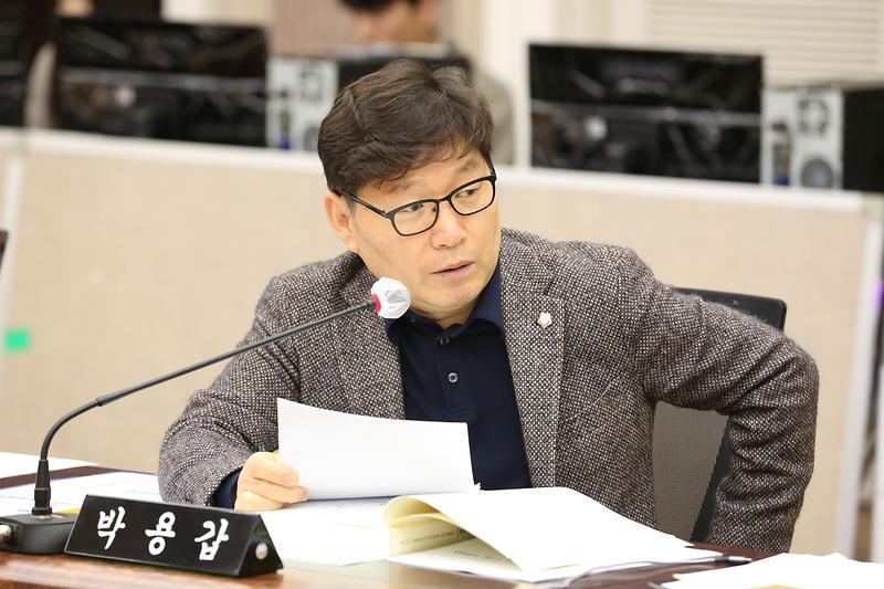 2024.11.25._2024년도_행정사무감사_특별위원회_3일차_(70).jpg 이미지