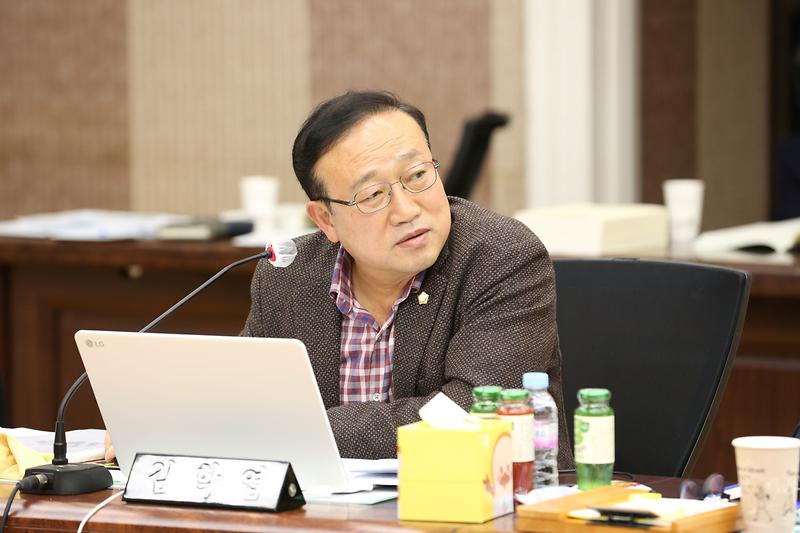 2024.11.26._2024년도_행정사무감사_특별위원회_4일차_(231).jpg 이미지