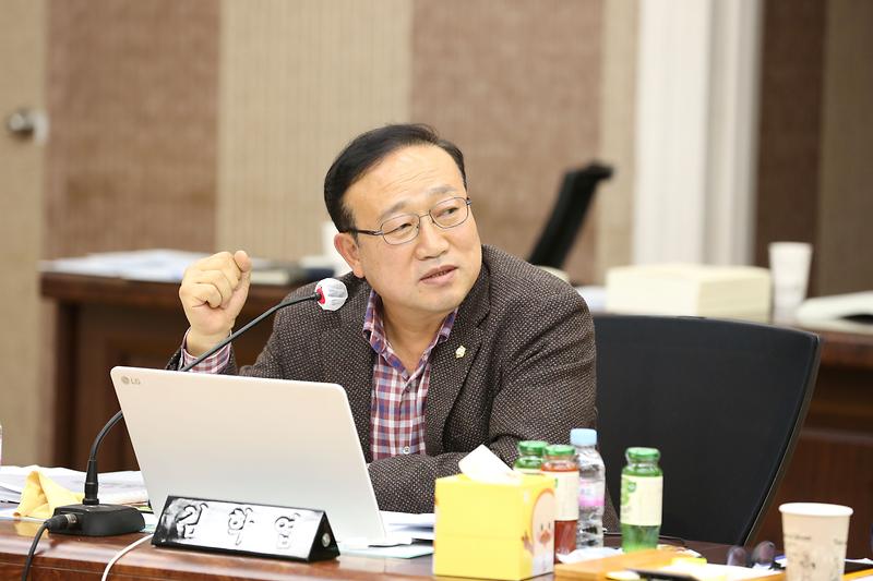 2024.11.26._2024년도_행정사무감사_특별위원회_4일차_(239).jpg 이미지