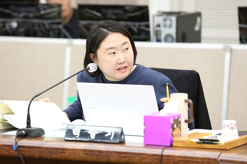 2024.11.26._2024년도_행정사무감사_특별위원회_4일차_(67).jpg 이미지