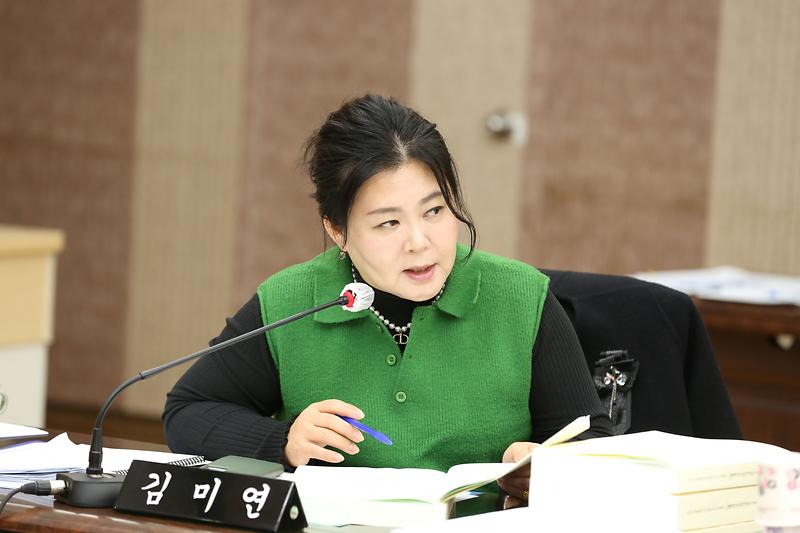 2024.11.26._2024년도_행정사무감사_특별위원회_4일차_(95).jpg 이미지