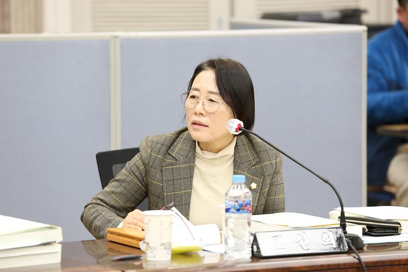 2024.11.27._2024년도_행정사무감사_특별위원회_5일차_(126).jpg 이미지