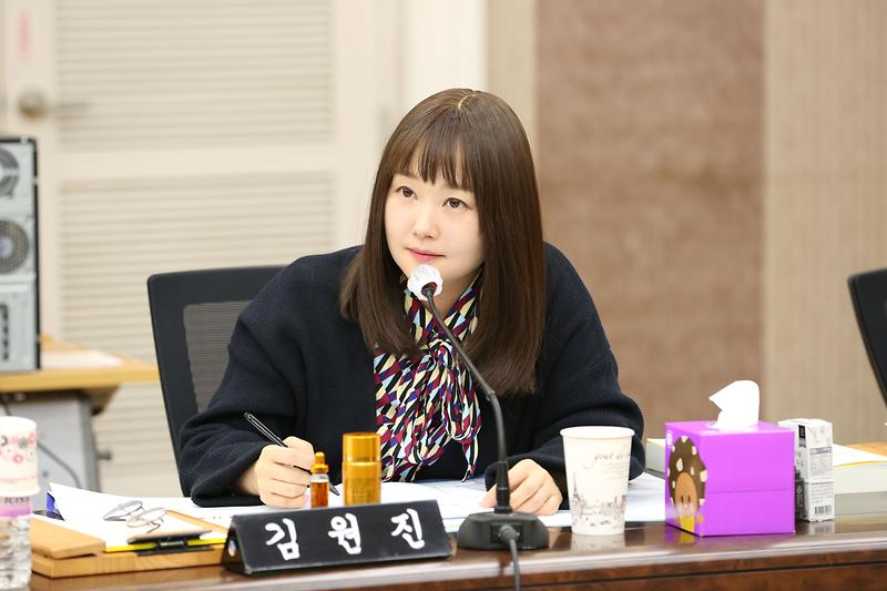 2024.11.28._2024년도_행정사무감사_특별위원회_6일차_(45).jpg 이미지