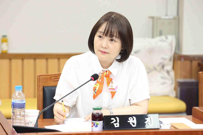 2025.06.20._제274회_제2차_예산결산특별위원회_(60).jpg 이미지