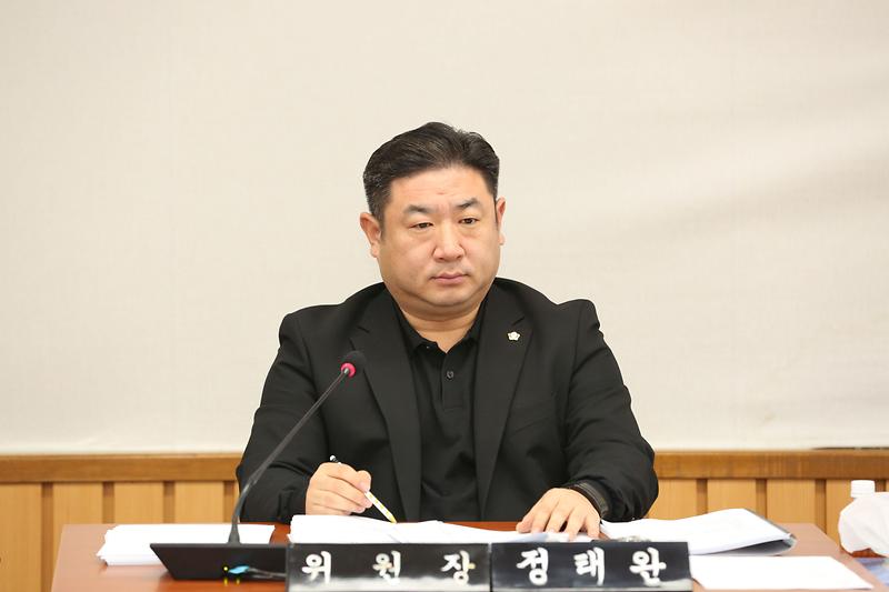 2023.11.30._제264회_제1차_복지도시위원회_(13).jpg 이미지