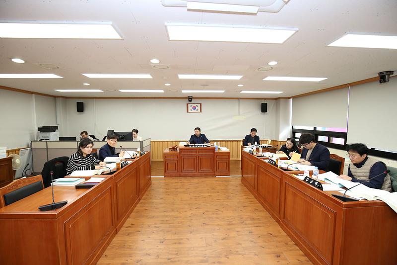 2023.12.05._제264회_제2차_복지도시위원회_(2).jpg 이미지