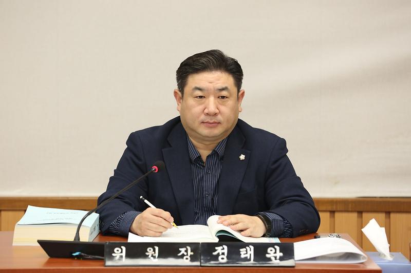 2023.12.07._제264회_제4차_복지도시위원회_(6).jpg 이미지