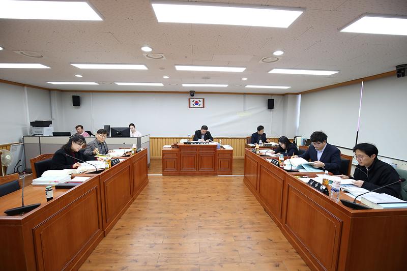 2023.12.08._제264회_제5차_복지도시위원회_(10).jpg 이미지