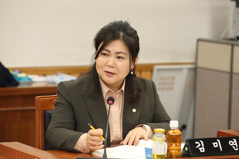 2024.01.24._제265회_제2차_복지도시위원회_(14).jpg 이미지