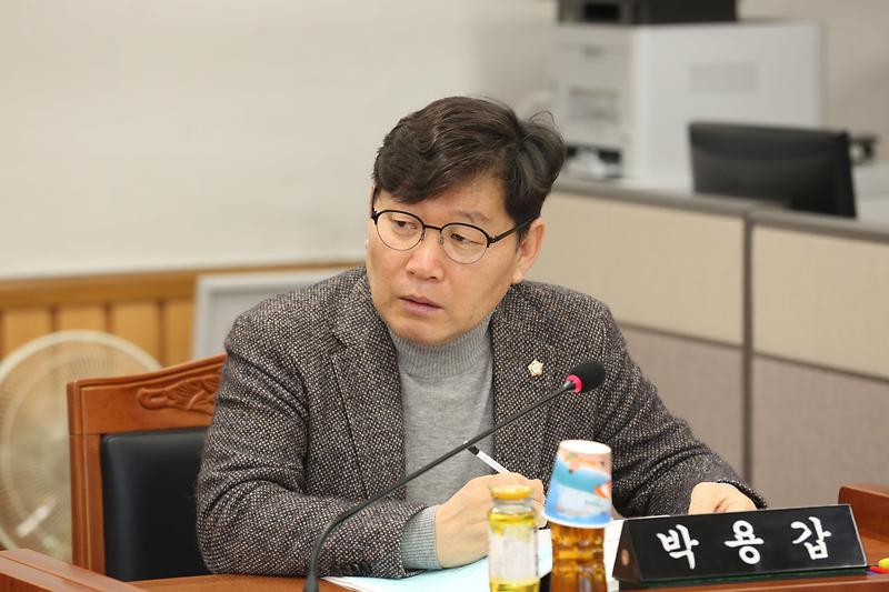 2024.01.26._제265회_제4차_복지도시위원회_(1).jpg 이미지