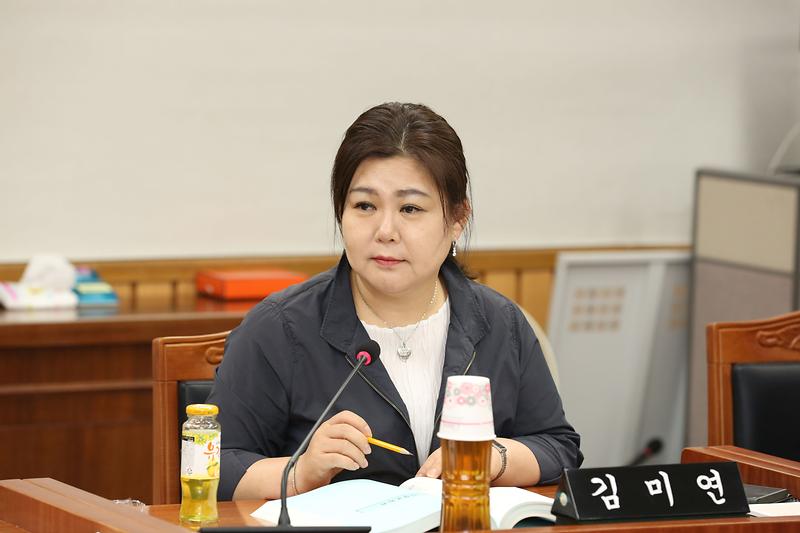 2024.04.16._제266회_제1차_복지도시위원회_(22).jpg 이미지