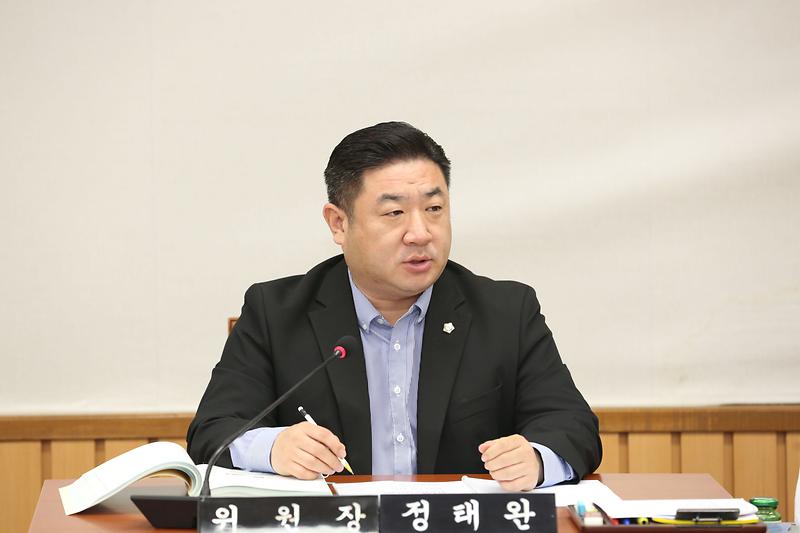 2024.04.17._제266회_제2차_복지도시위원회_(8).jpg 이미지