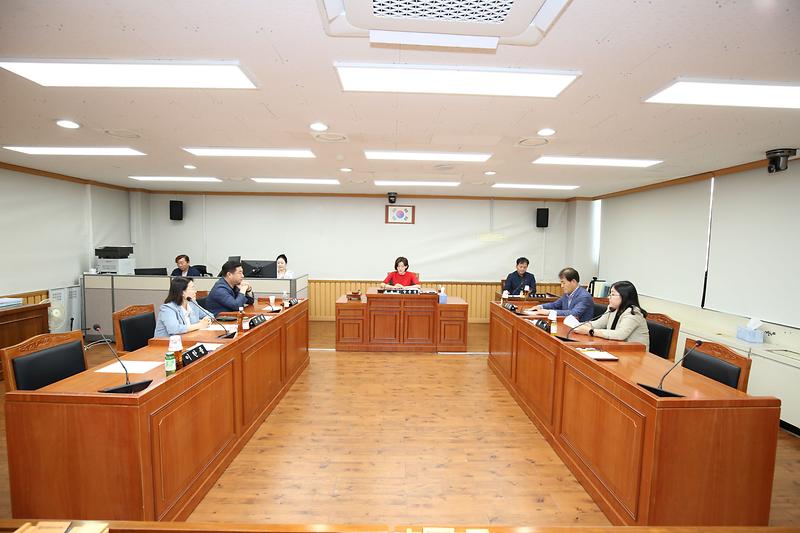 2024.07.01._제268회_폐회중_제1차_복지도시위원회(2).jpg 이미지