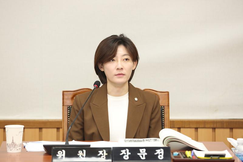 2024.10.08._제270회_제1차_복지도시위원회_(27).jpg 이미지