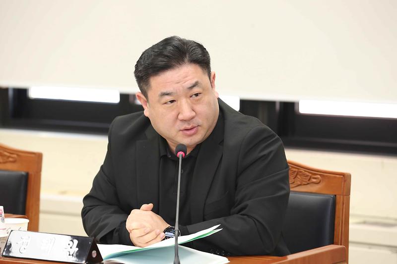 2025.02.10._제272회_제2차_자치행정위원회_(28).jpg 이미지