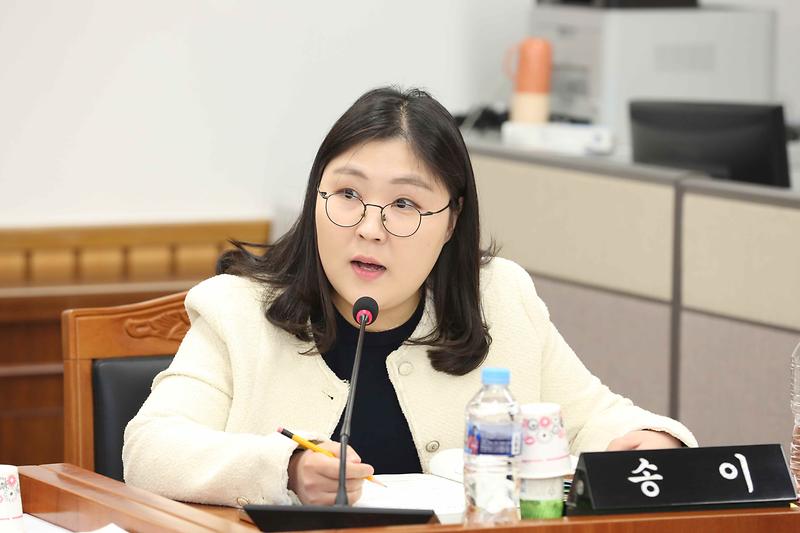 2025.02.10._제272회_제2차_자치행정위원회_(37).jpg 이미지