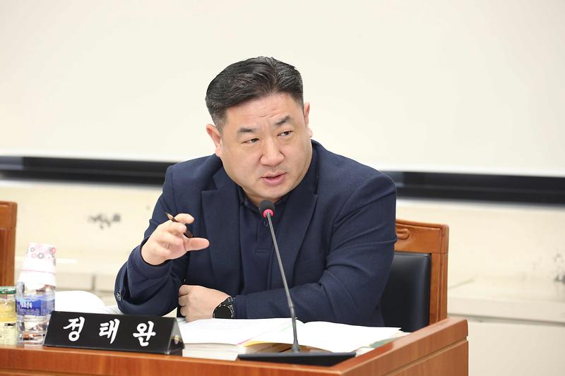 2025.04.01._제273회_제1차_복지도시위원회_(5).jpg 이미지