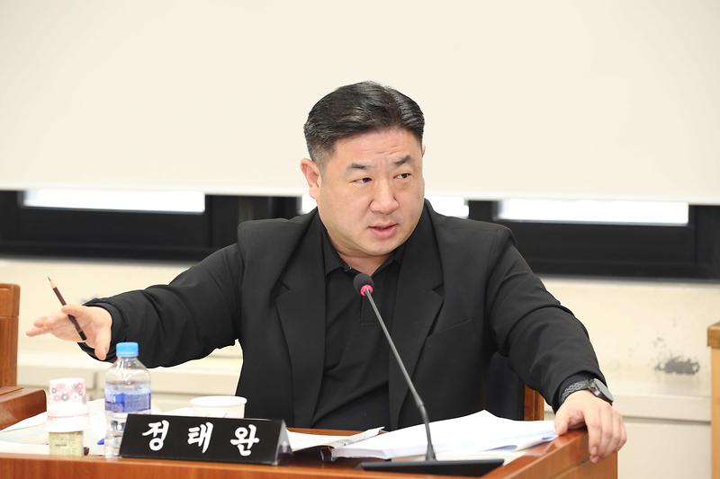 2025.04.02._제273회_제2차_복지도시위원회_(8).jpg 이미지