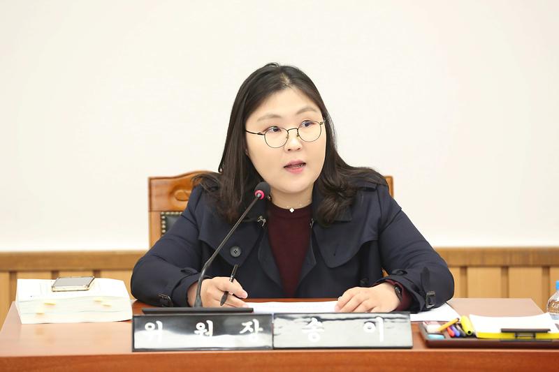 2025.04.04._제273회_제3차_복지도시위원회_(8).jpg 이미지