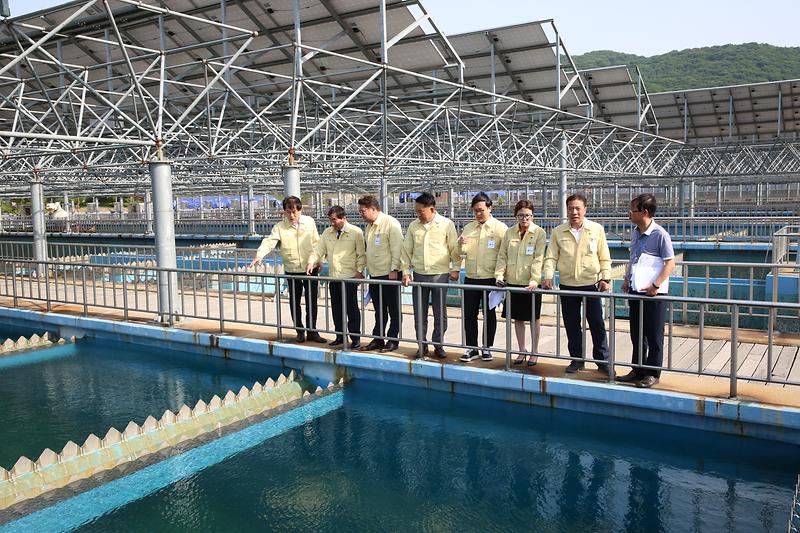 수질피해지역_대챡기관_방문사진(서구의회).jpg 이미지