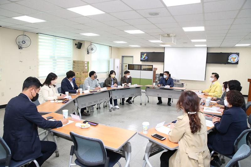 2022-10-12_보도자료_사진(인천서구의회_복지도시위원회_보건소,_문화회관_현장방문)(크기조정).jpg 이미지