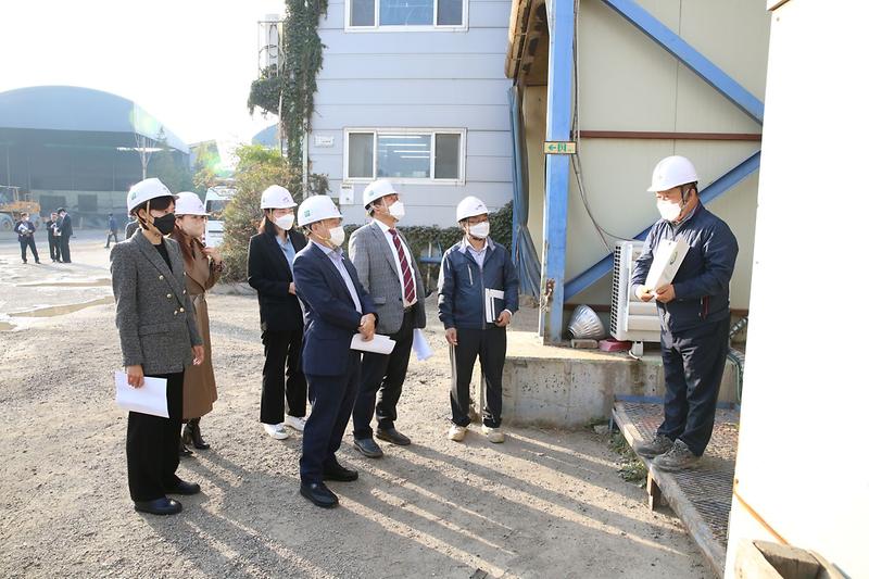 2022-10-24_보도자료사진1_(인천_서구의회_환경경제위원회_아스콘공장_현장_방문)_크기조정.jpg 이미지