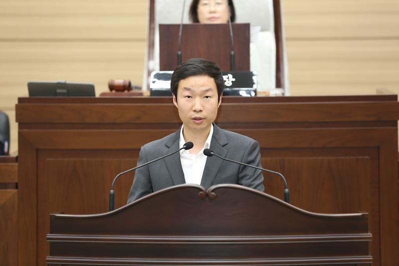 2023-08-08_보도자료_사진(인천_서구의회,_검암경서동_주민자치회_조사특위_활동결과보고서_채택).jpg 이미지