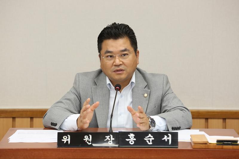 2023-08-10_보도자료_사진(인천_서구의회_예산결산특별위원회,_제2회_추경경정예산안_심사).jpg 이미지