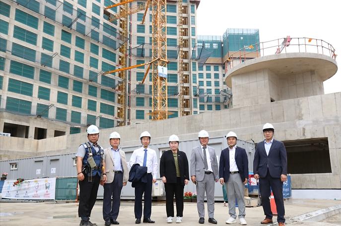 2023-08-11_보도자료_사진1(검단3지구_도시개발_현장방문).jpg 이미지