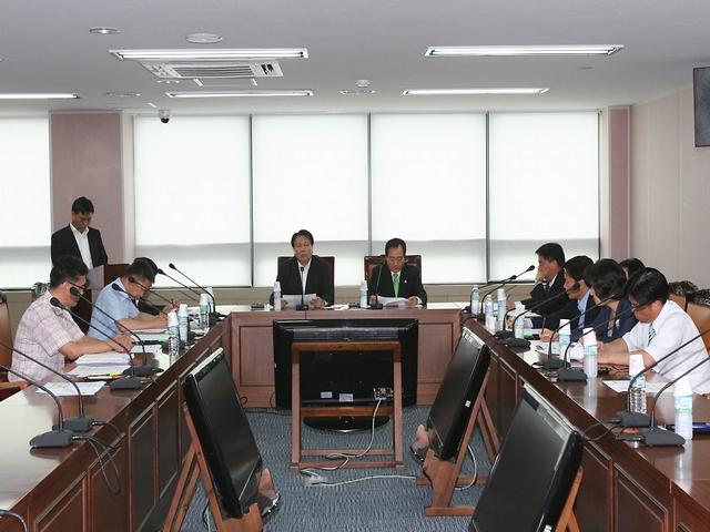의회, 집행부 간의 간담회(09.9.11., 지역통합관련) 사진