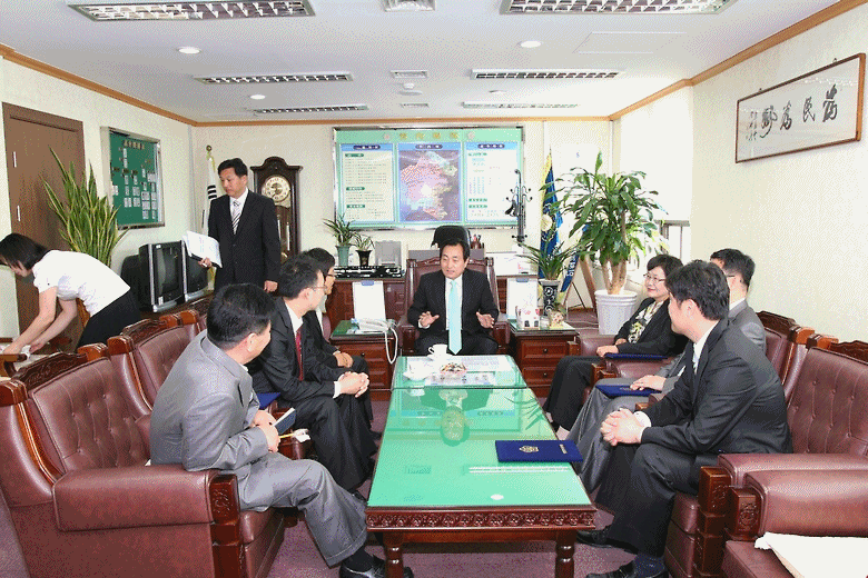 결산검사위원 위촉 사진